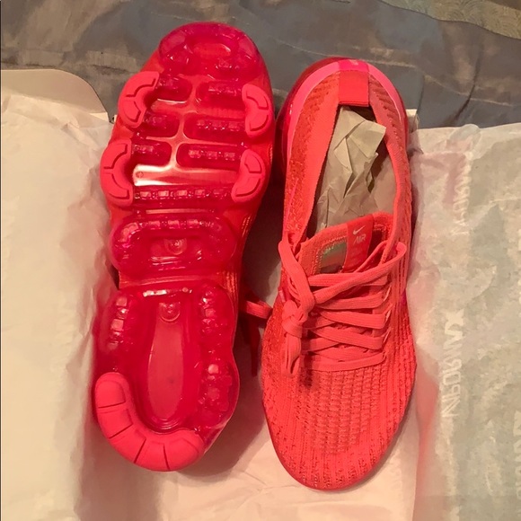 Nike Air VaporMax Flyknit 3 Triple Pink *SOLD OUT* - Picture 5 of 8